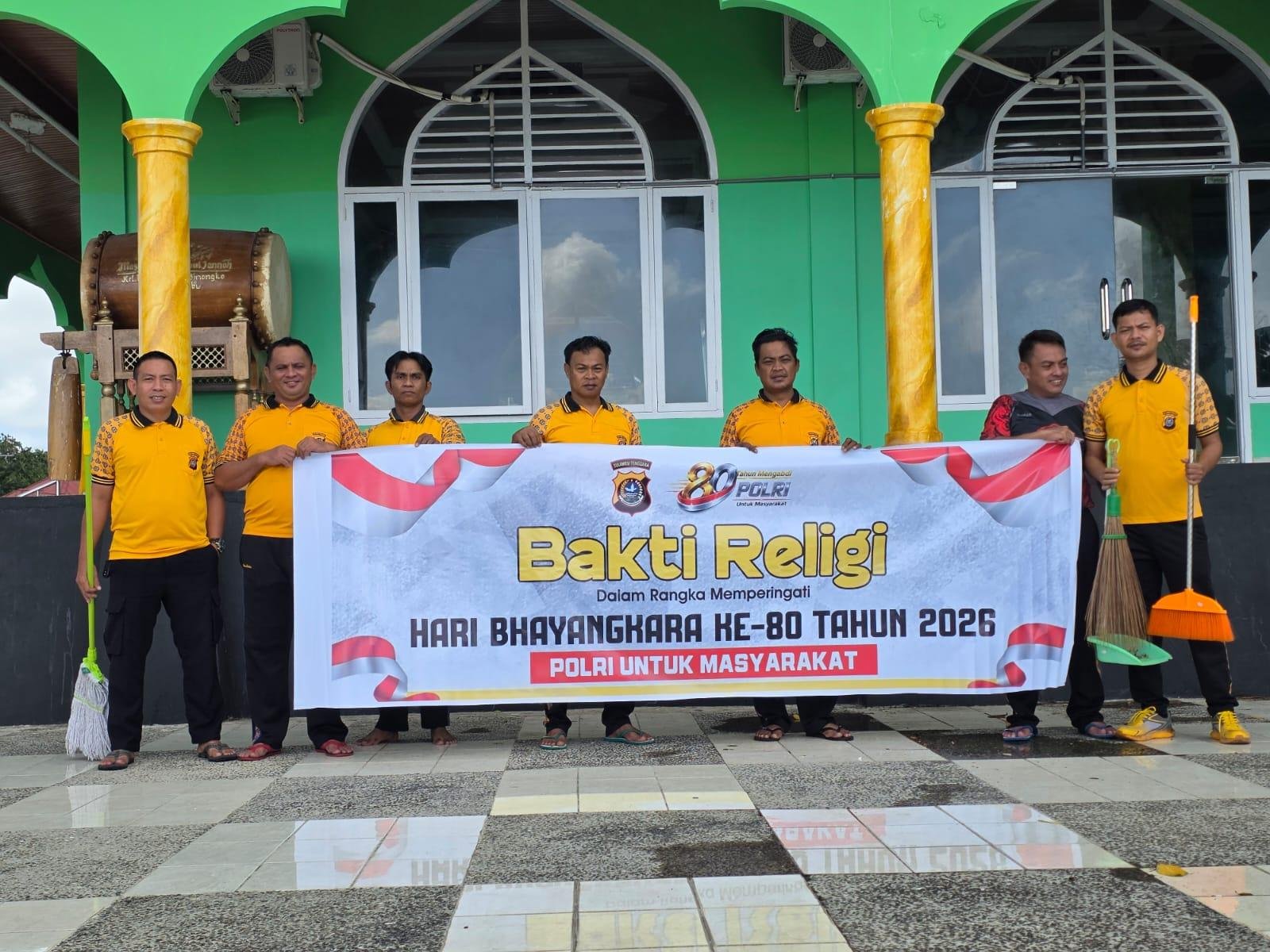 Polsek Binongko Gelar Bakti Religi di Masjid Babul Jannah Sambut HUT Bhayangkara ke-80 Tahun 2026