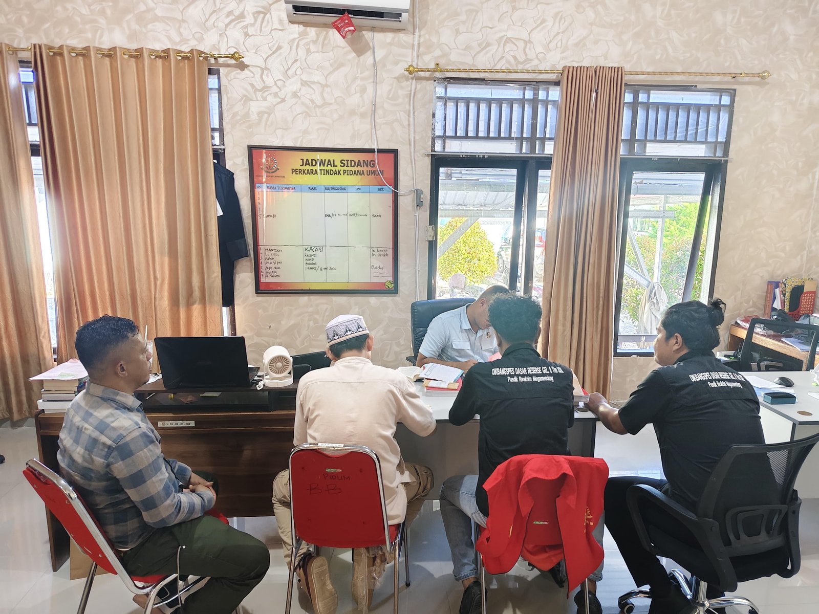 Satresnarkoba Polres Wakatobi Limpahkan Tersangka dan Barang Bukti Kasus Dugaan Peredaran Sabu ke Kejaksaan
