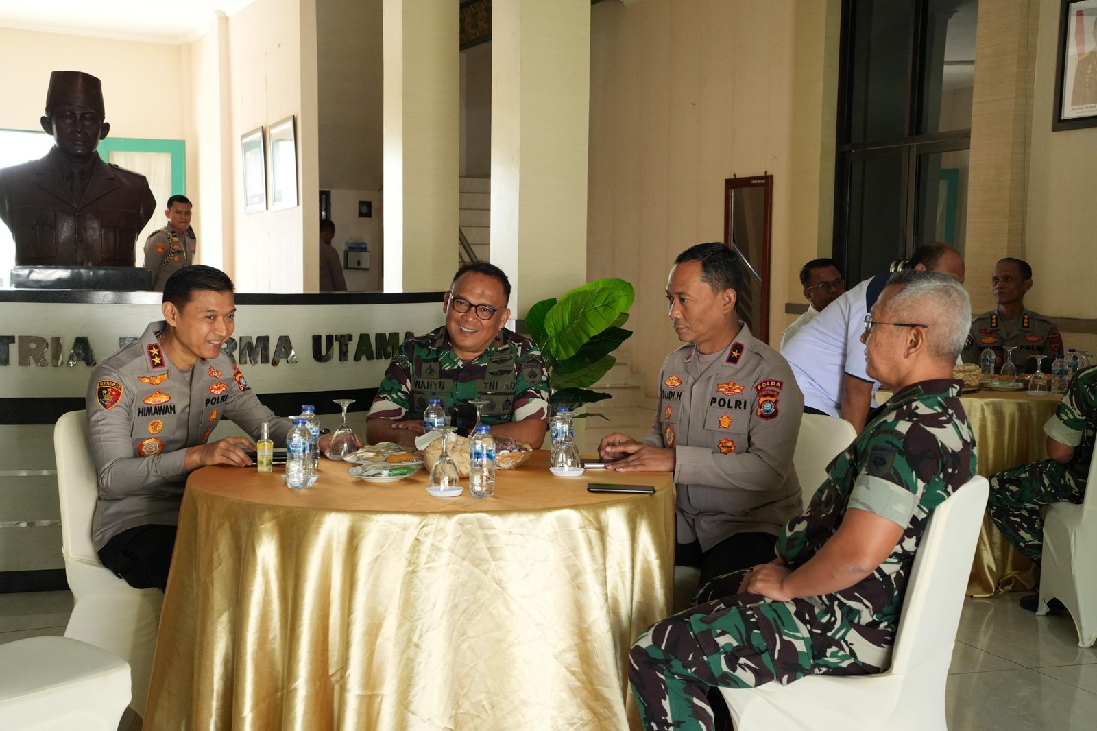 Kapolda Sultra Silaturahmi ke Korem 143/Halu Oleo, Perkuat Soliditas TNI-Polri Jaga Stabilitas Keamanan