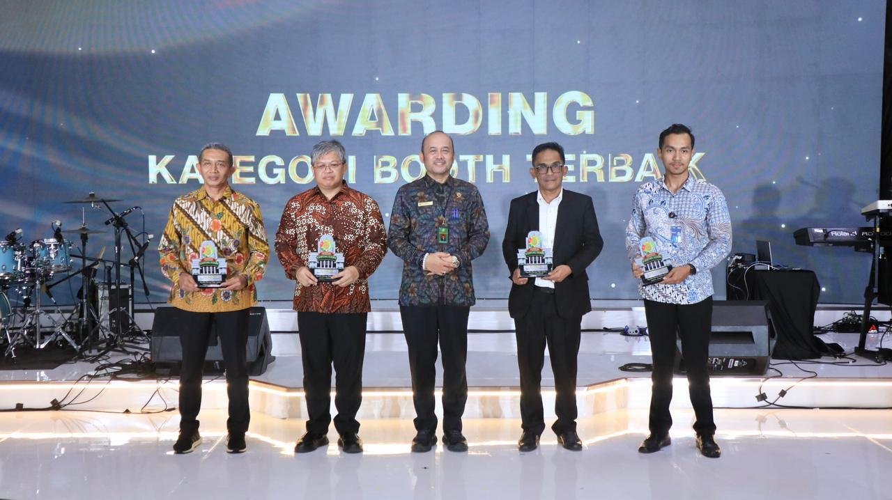 956 Pengunjung Padati Booth Polri, Raih Juara Terbaik 3 pada Pameran Kampung Hukum MA 2026