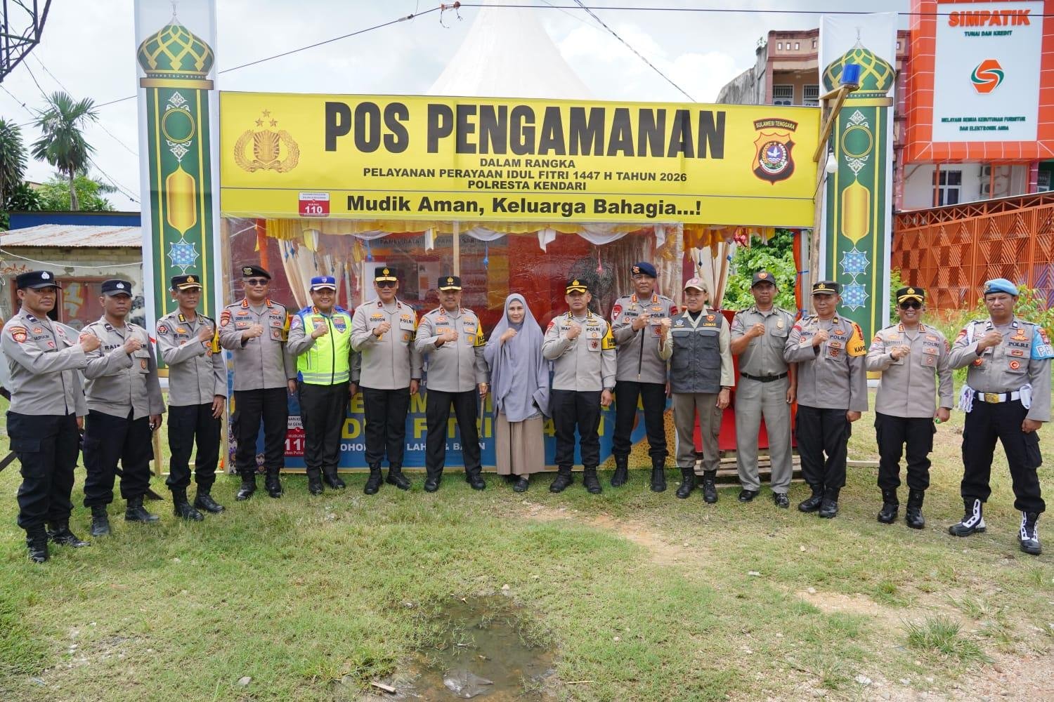 Pantau Keamanan di Tempat Wisata, Kapolda Sultra dan Forkopimda Patroli di Pantai Toronipa