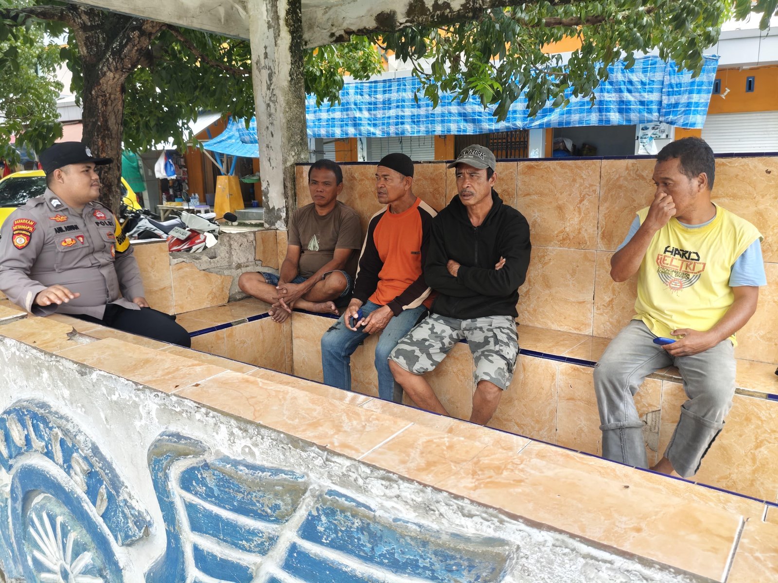 Bhabinkamtibmas Kelurahan Mandati III Laksanakan Sambang Warga Binaan, Sampaikan Pesan Kamtibmas
