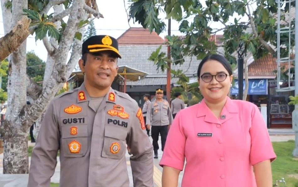 Kapolres Wakatobi Berbagi Menu Takjil, Perkuat Ukhuwah di Bulan Ramadhan